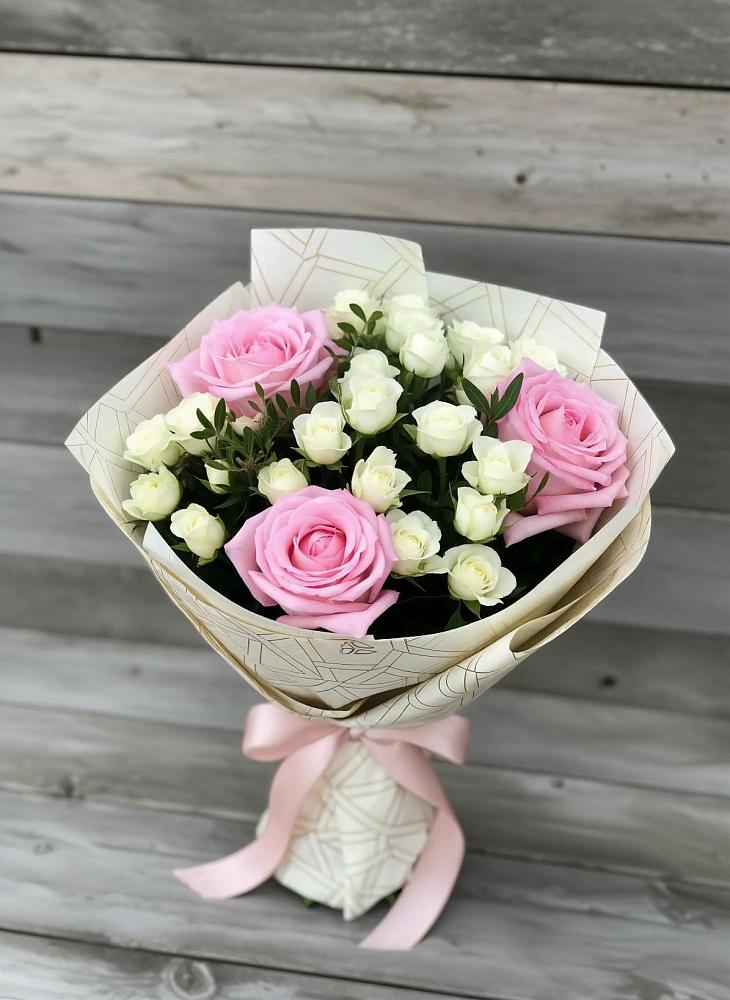 Букет цветов из: Розы в Ходзь