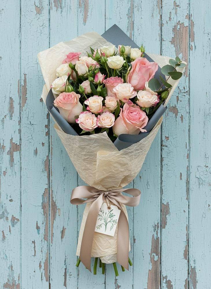 Букет цветов из: Розы в Ходзь