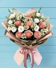 Букет цветов из:  Розы, Альстромерии и Лизиантусы в Ходзь