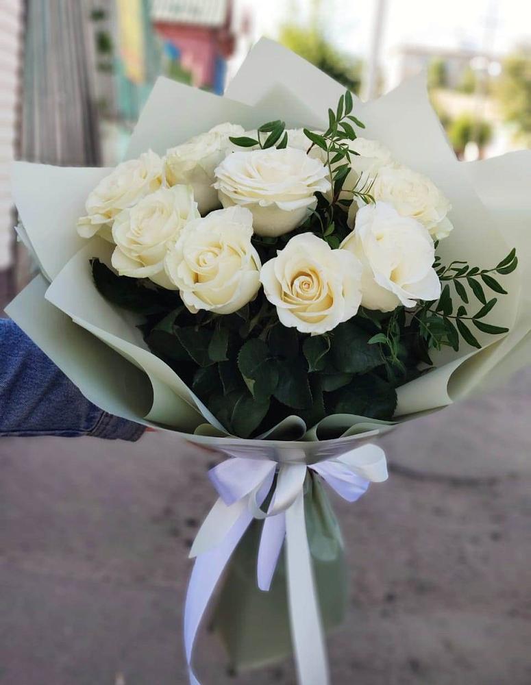 Букет Белые розы Проуд в Ходзь