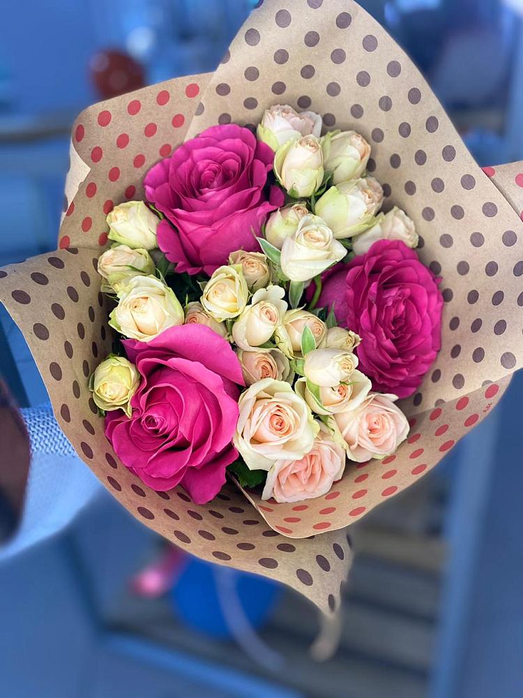 Букет цветов из: Розы в Ходзь