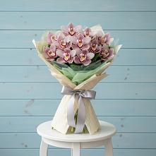 Букет цветов из:  Орхидеи и Розы в Ходзь