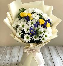 Букет цветов из:  Ирисы, Хризантемы и Розы #REPLACE_PRED# Ходзь