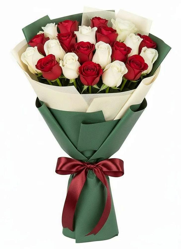 Букет Микс из красных и белых роз в Ходзь