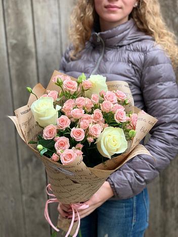 Букет цветов из: Розы в Ходзь