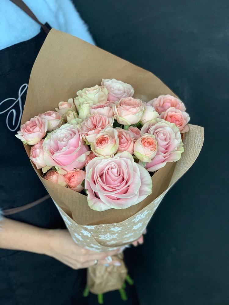 Букет цветов из: Хризантемы и Розы в Ходзь