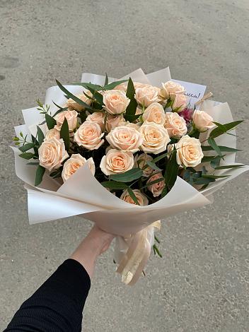 Букет Кремовые розы Латте в Ходзь
