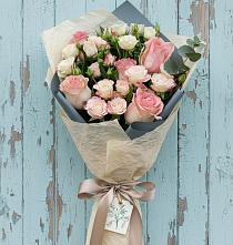 Букет цветов из:  Розы в Ходзь