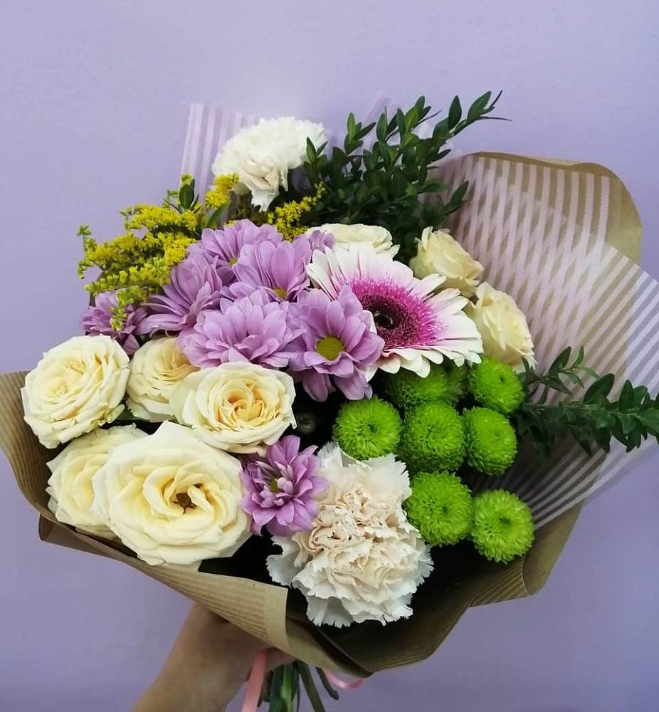 Букет цветов из: Хризантемы, Розы, Гвоздики и Герберы в Ходзь