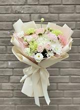 Букет цветов из:  Гвоздики, Розы, Лизиантусы и Хризантемы в Ходзь