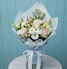 Букет цветов из:  Розы и Лизиантусы в Ходзь