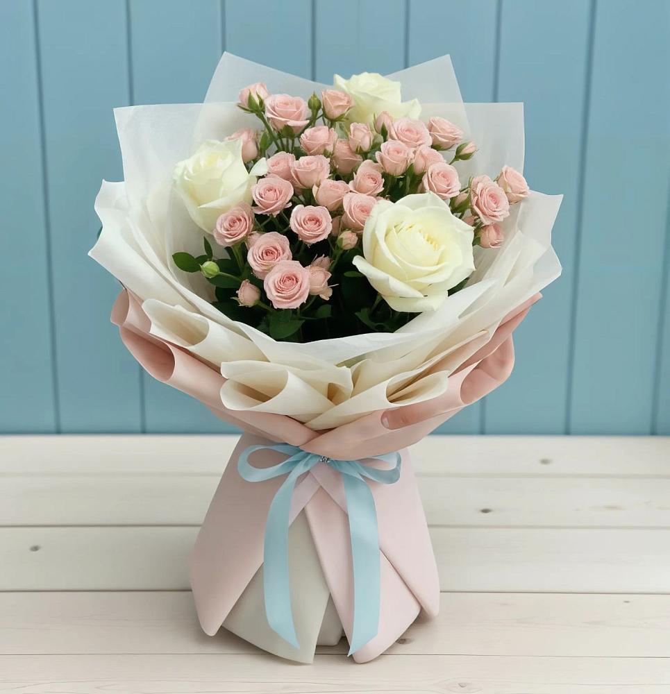 Букет цветов из: Розы в Ходзь