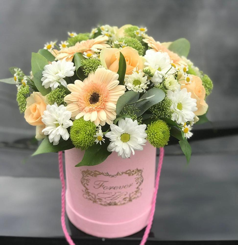 Цветочная композиция из Розы, Герберы и Хризантемы в шляпной коробке в Ходзь