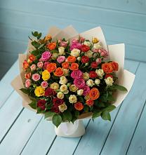 Букет Микс из разноцветных кустовых роз в Ходзь